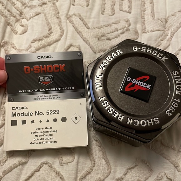 Casio G-Shock GA-200GD 5229 men’s large watch - Picture 8 of 10